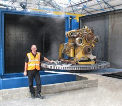 Washing Diesel Locomotive Engine and Parts
